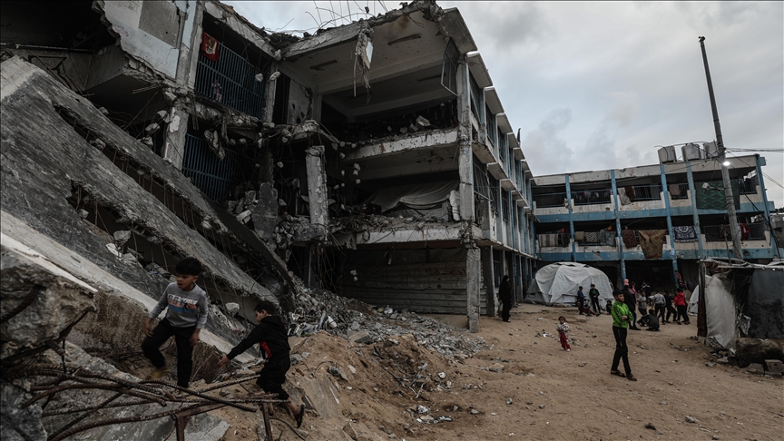 Israeli army continues ceasefire violations with strikes in eastern Gaza