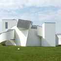 Tracing Frank Gehry’s Architectural Legacy Through His Most Influential Works - Image 3 of 13