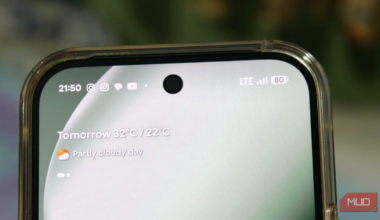 5 easy ways to boost your phone signal (without moving around)