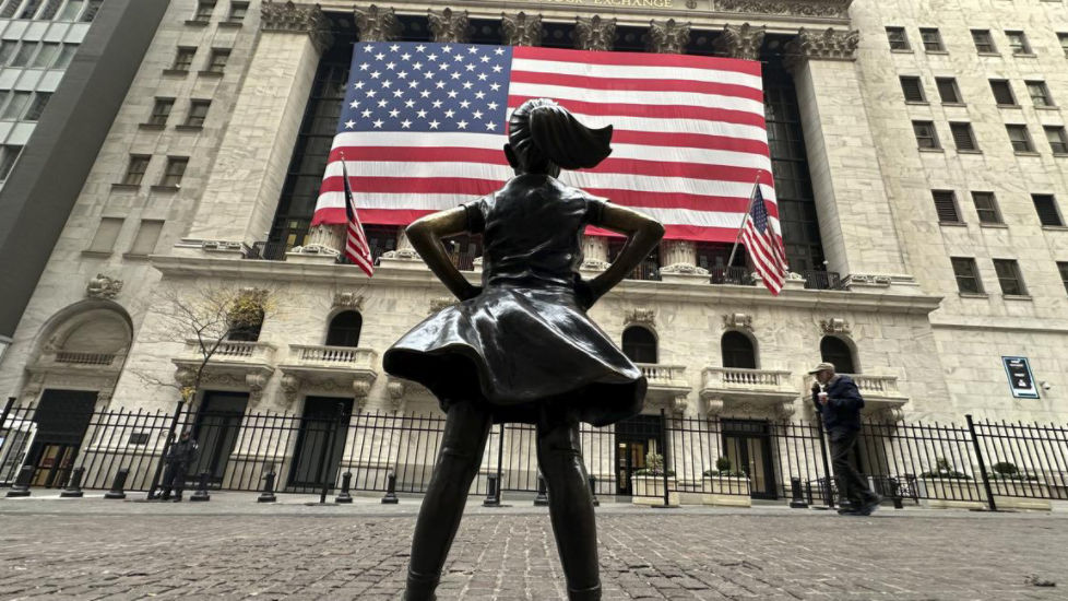 US stocks lower as tech shares drop ahead of New Year