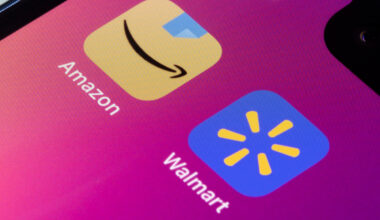 Walmart Joins Nasdaq as Amazon Competition Goes High-Tech