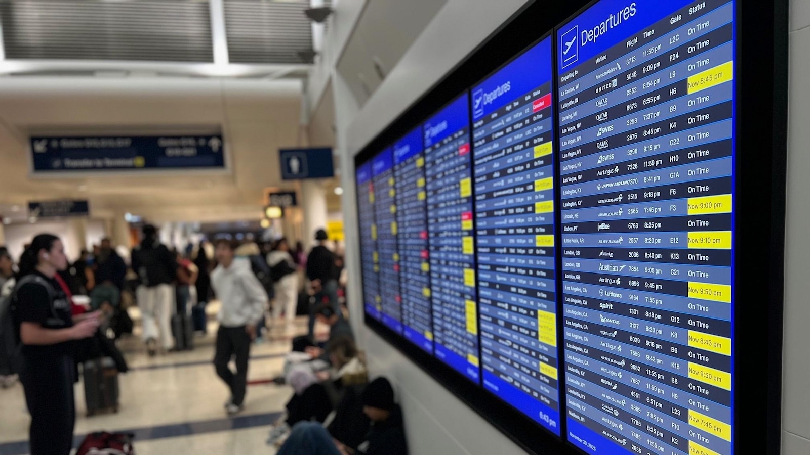 After Airbus issue, DOT says airlines don't have to cover passenger expenses amid aircraft recalls