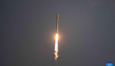 China launches new internet satellite group-Xinhua