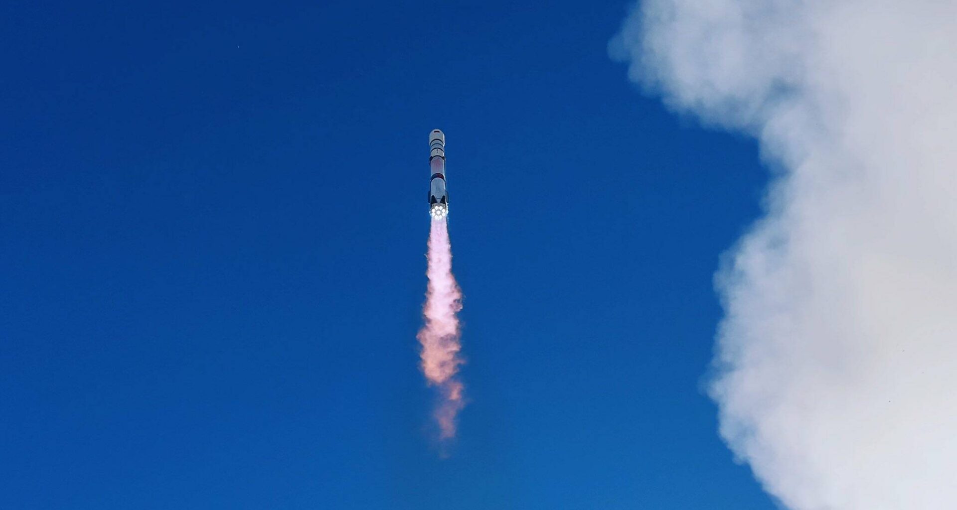 China's reusable rocket makes it to orbit, fails landing • The Register