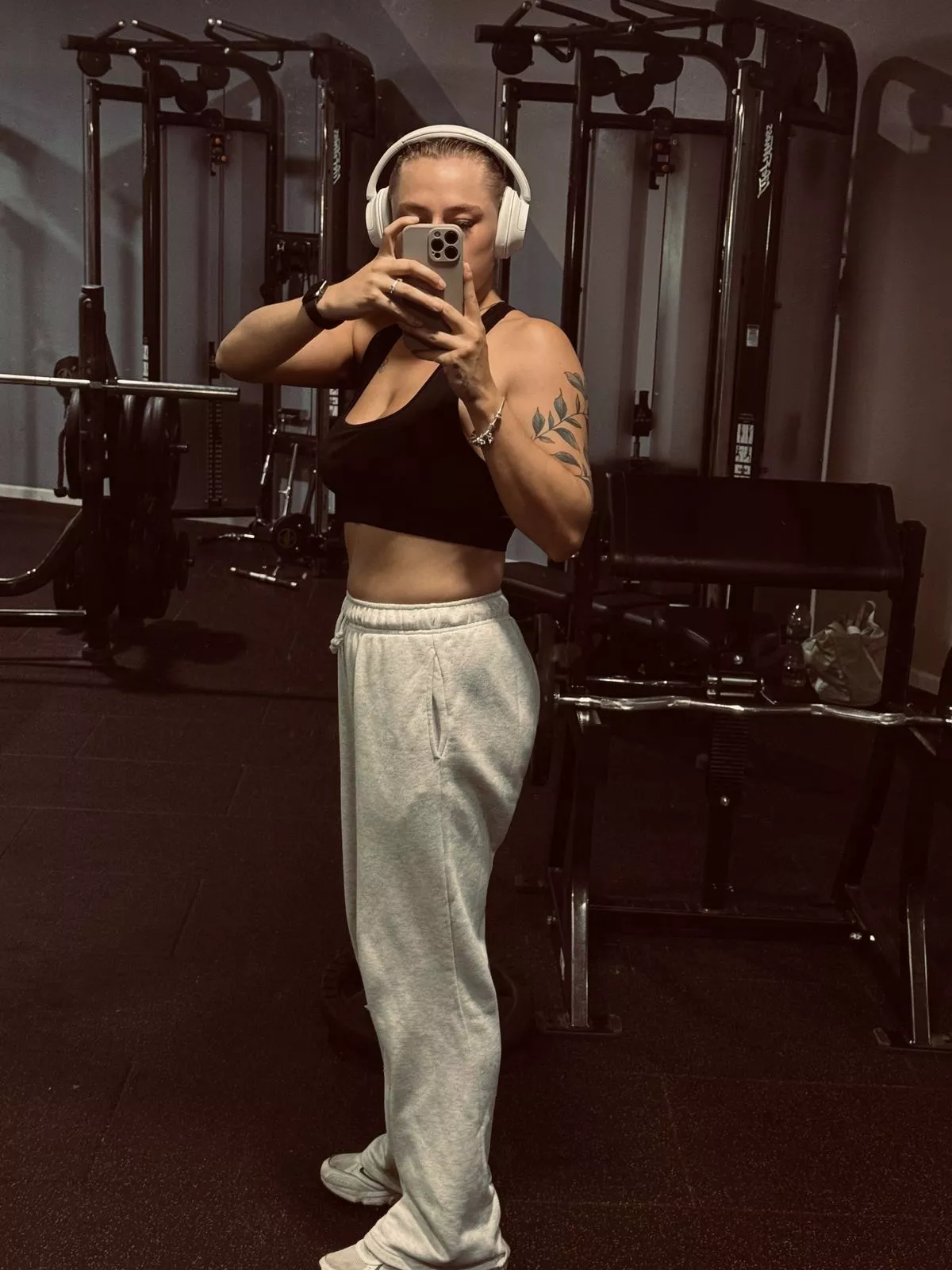 Kelly wants to stay a size 12 (Jam Press)