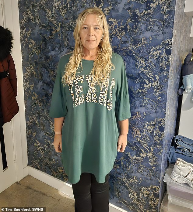 Tina Bashford has been swimming regularly since first going on Mounjaro. But after she noticed her weight loss slowing down, she switched to going to the gym ¿ mixing weight training with cardio workouts (see her story in box, below)