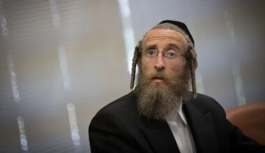 First crack in the coalition? Agudat Yisrael MK votes with the opposition