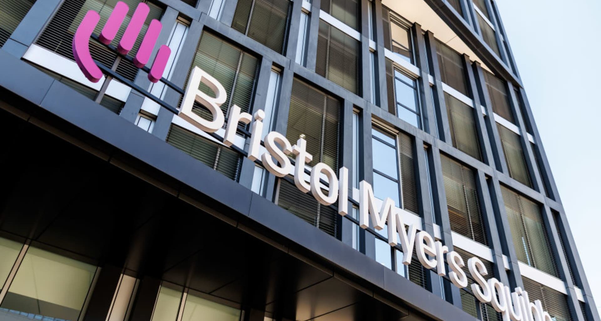 Another alliance of health care and AI signals why pharma stocks could be back