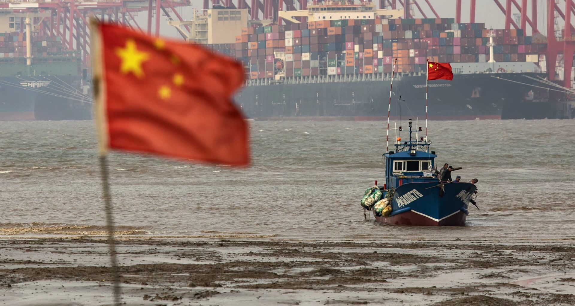 China's stock market overheats amid record high turnover