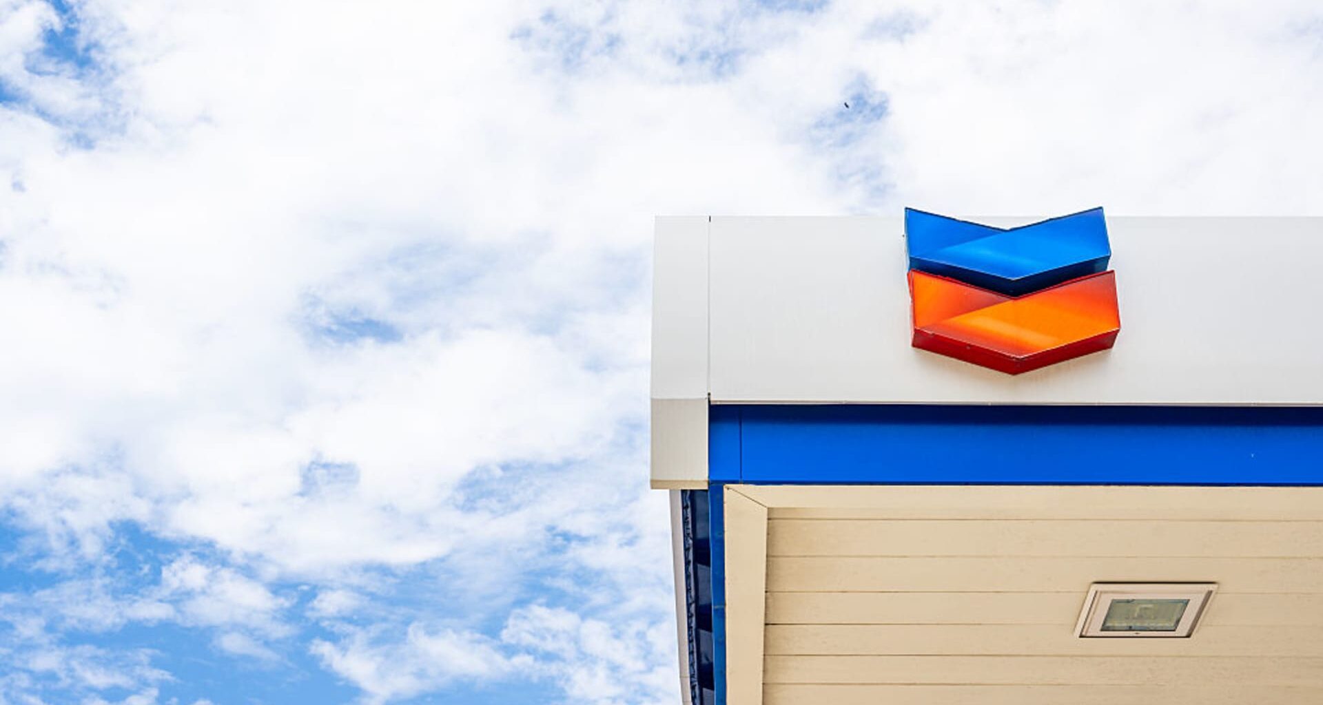 Chevron, Exxon shares in focus after US intervention in Venezuela