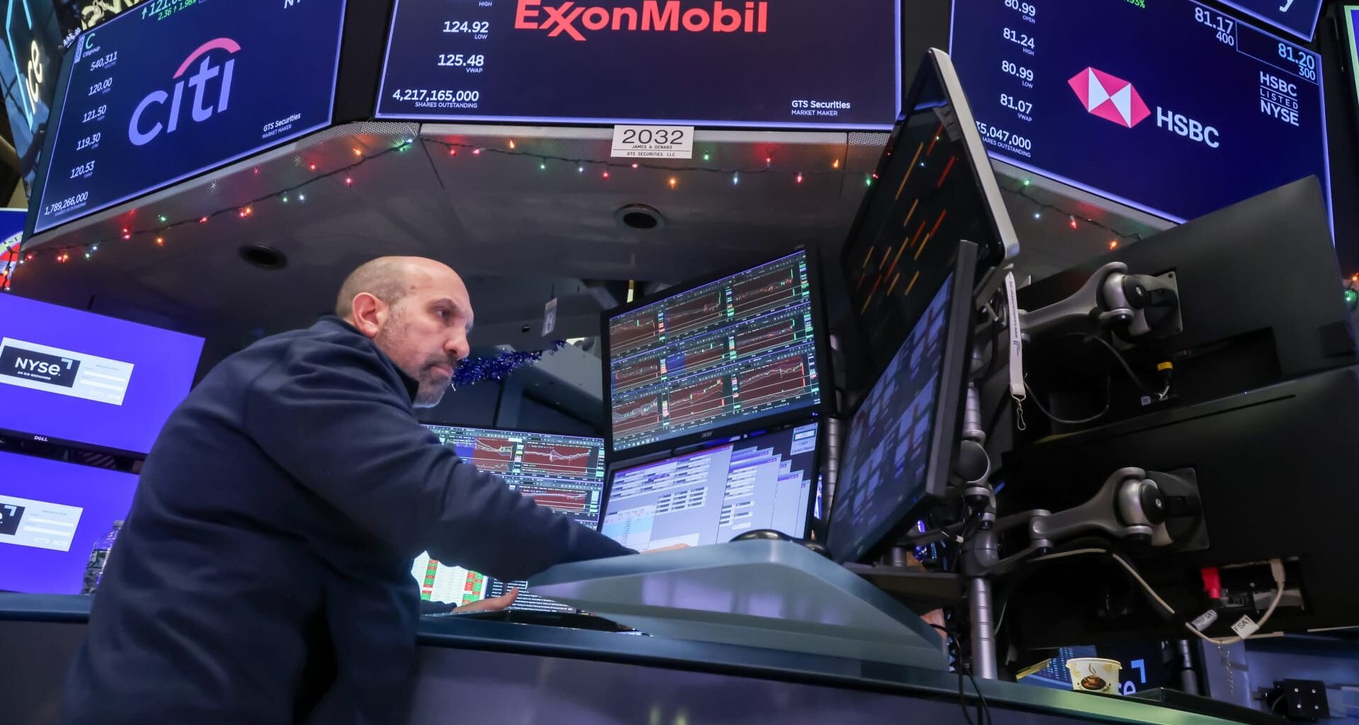 Stock market today: Live updates