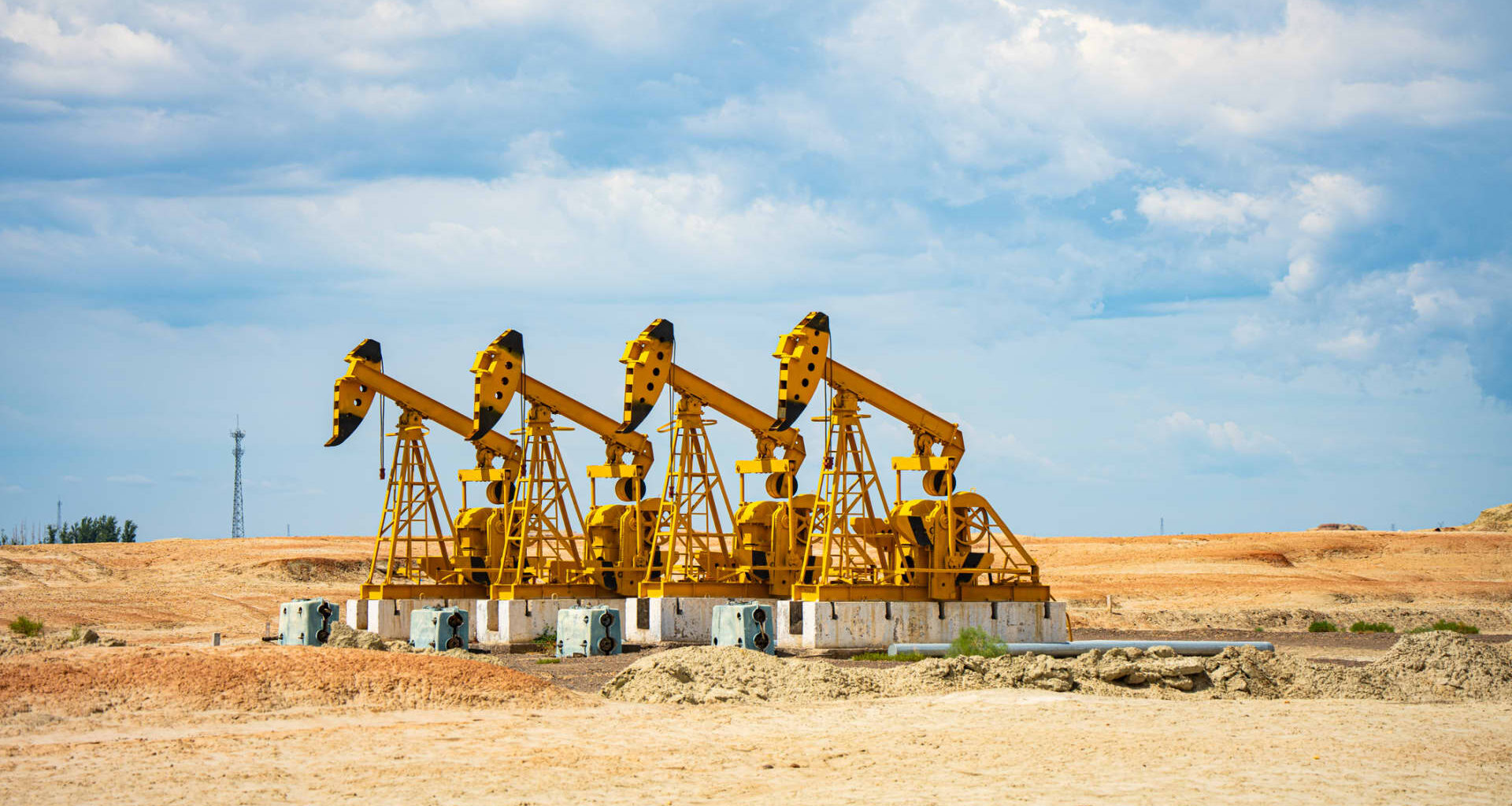 Oil flat as chances of U.S. strike on Iran recedes