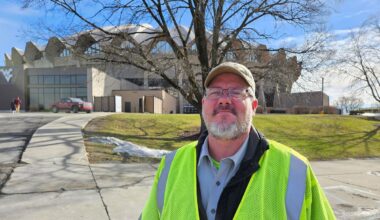 Classified Staff Showcase: Kenny Lipscomb | E-News