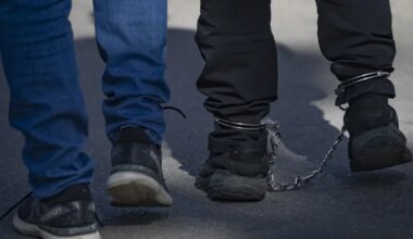 Illlegal Arabs arrested for ripping mezuzahs off doorposts