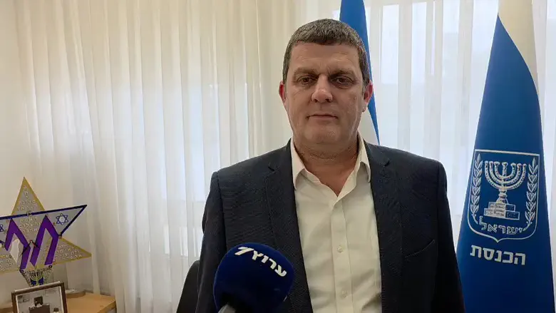 Knesset approves: The law to prevent PA teachers from teaching in Israel