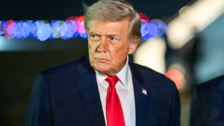 Trump: Massive armada en route to Iran