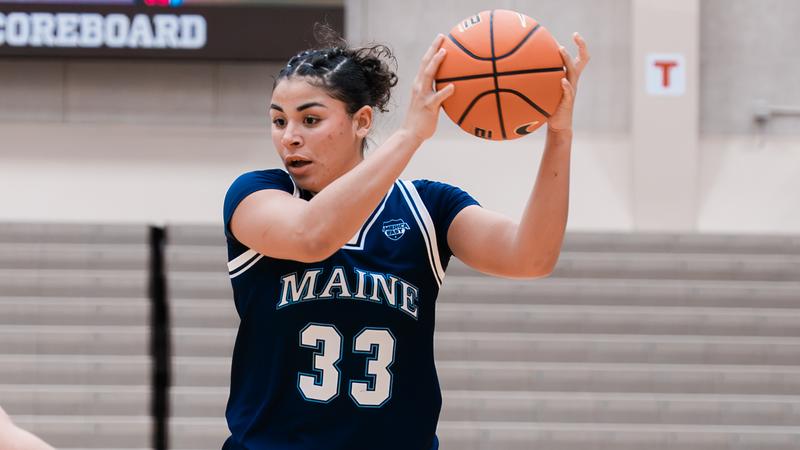 Smith's 37 point effort leads Maine in win at UMass Lowell