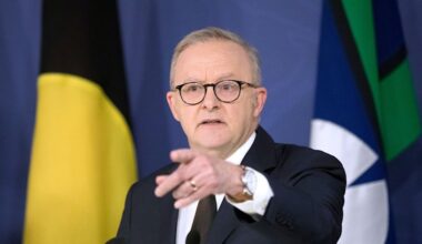 Former Labor MPs urge Albanese for royal commission into antisemitism