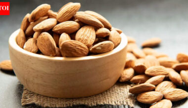 Almonds in the winter diet: Health benefits, possible side effects, who should avoid them, and the right way to eat |