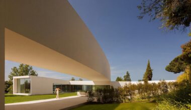 Villa Lago / Fran Silvestre Arquitectos