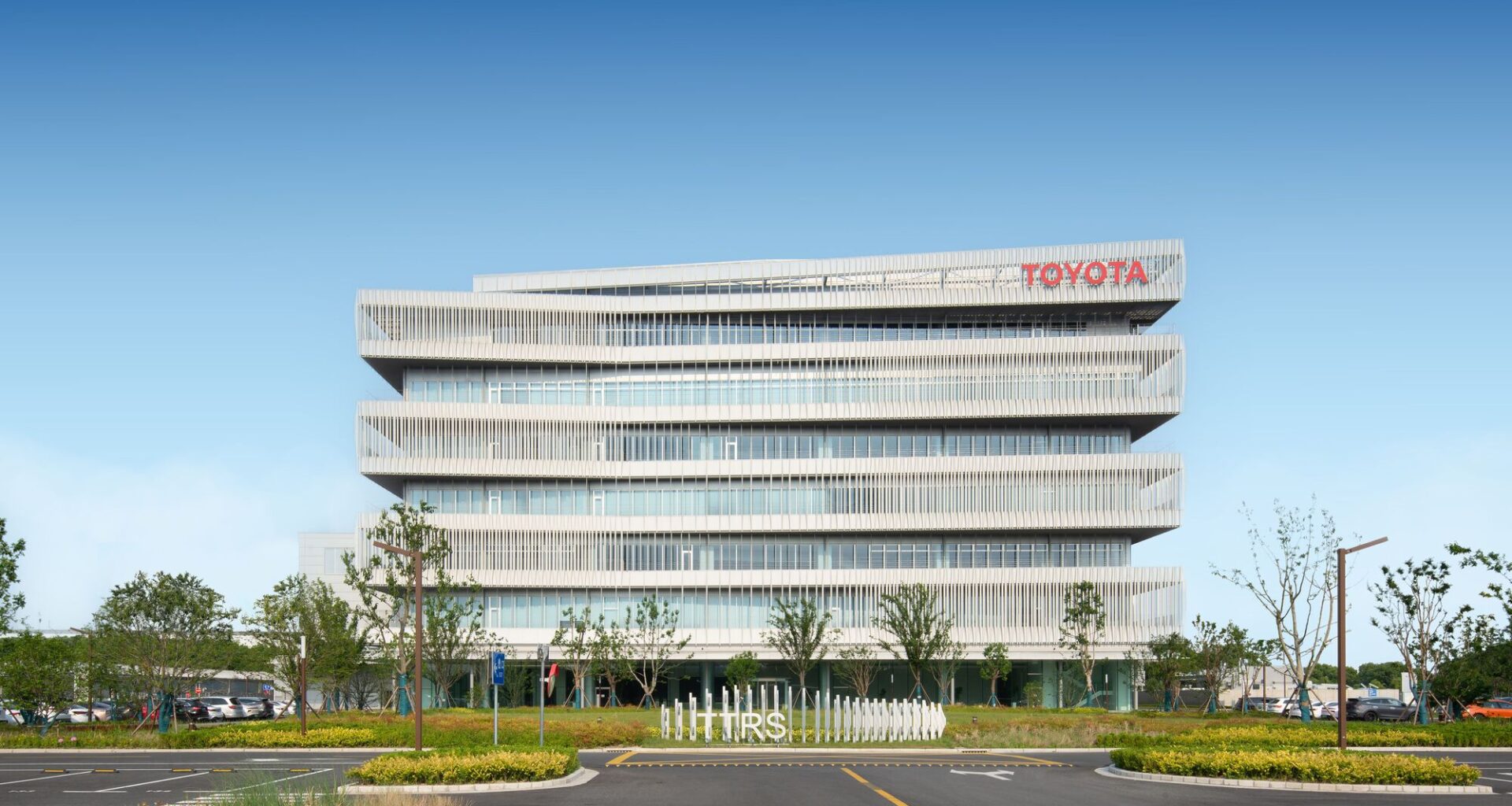 TOYOTA Research and Development Center / Nikken Sekkei