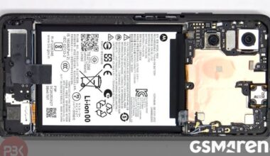 The Motorola Moto G Power (2026) gets an average repair score because of its battery