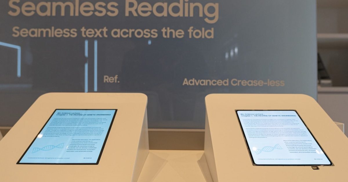 Samsung briefly showed off a crease-less foldable display at CES