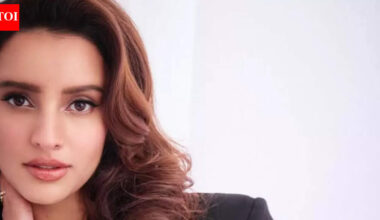 Triptii Dimri praises 'Happy Patel,' calls Vir Das' first film 'pure joy,' and shares a post |