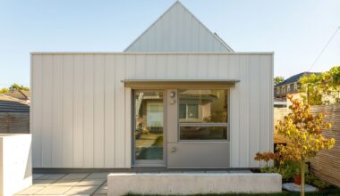 E44 Laneway House / Imu Chan Architecture