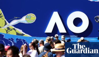 Australian Open forced to make changes after fans queue for hours on opening day | Australian Open 2026
