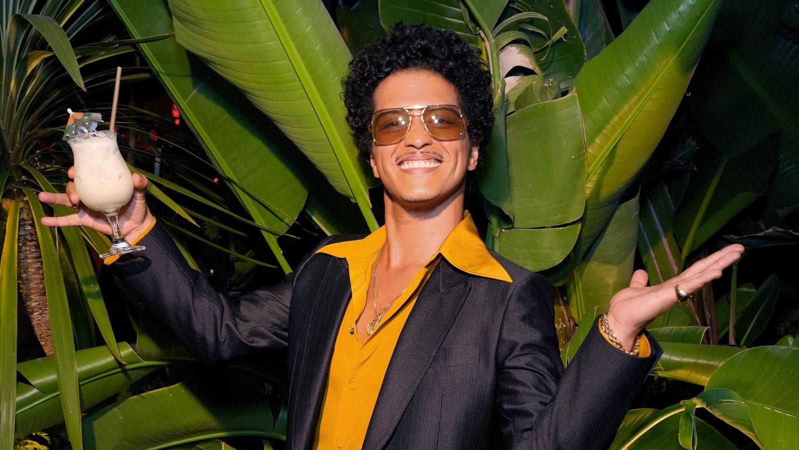 Bruno Mars Joins Michael Jackson And Taylor Swift As His Song Debuts At No. 1