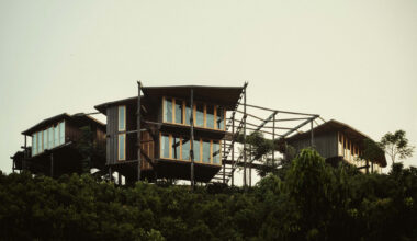 Round House Estate Bungalow at Ahangama / Narein Perera