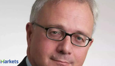 Markets resilient amid Trump tariff noise, earnings strength to drive double-digit returns in 2026: Ed Yardeni