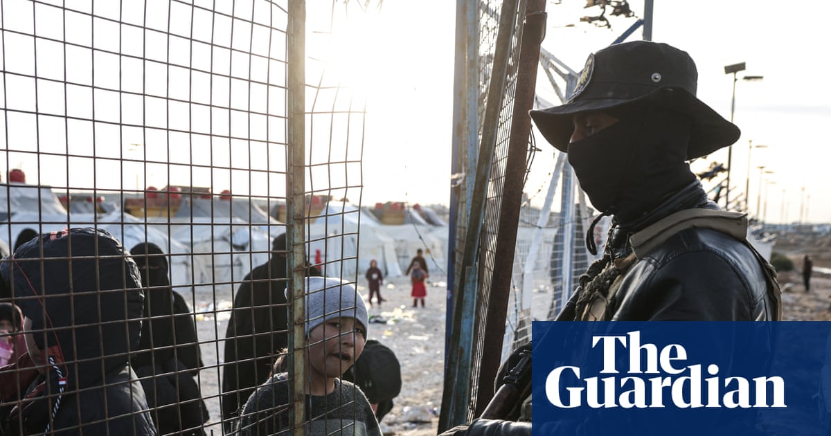 ‘Open the gates’: riots, fires and escape attempts as Syrian army takes over IS camp | Syria