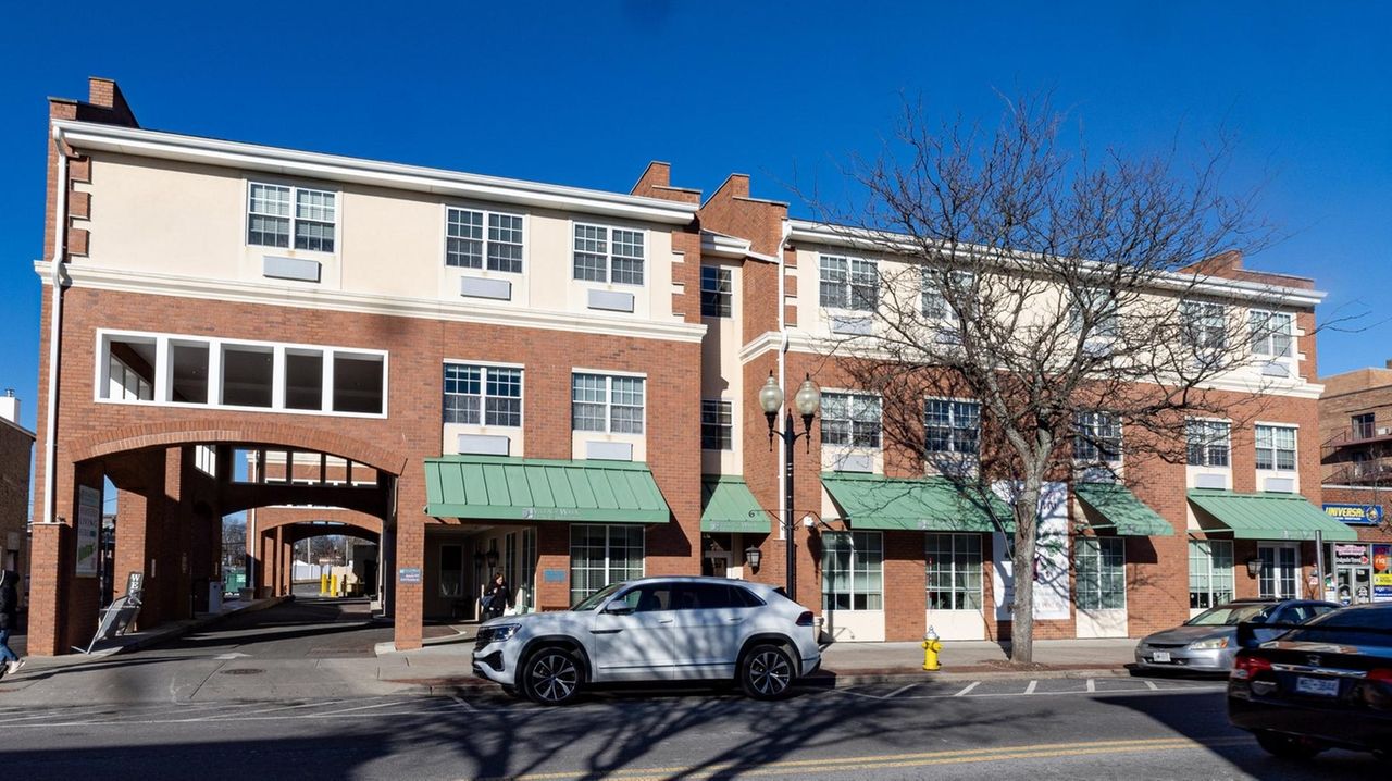 Atria Senior Living seeks to buy 2 assisted living facilities on Long Island