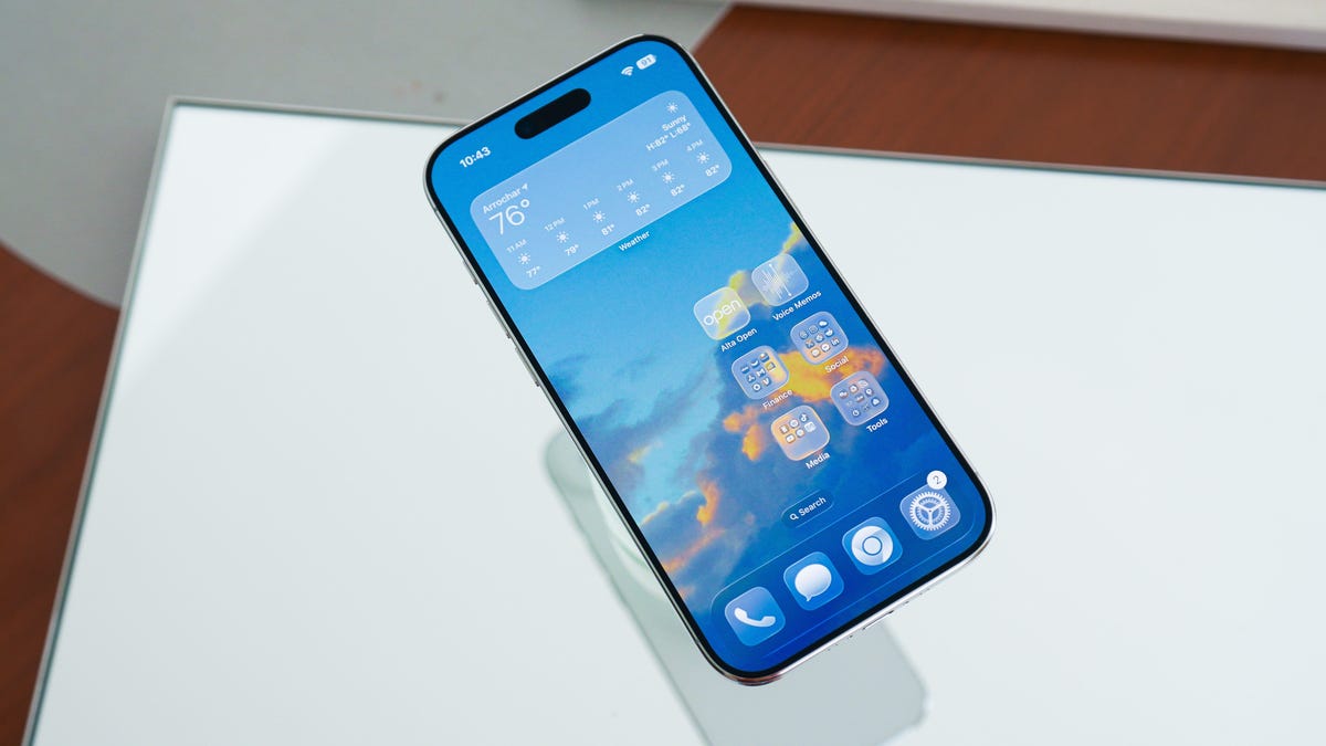 Why the next-gen solid-state battery everyone talks about isn't in your iPhone yet