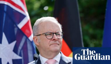 Albanese defends Isaac Herzog’s Australia visit as federal MP joins calls to rescind invitation | Bondi beach terror attack