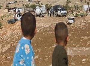 Israeli colonists force 33 families to leave Bedouin community north of Jericho
