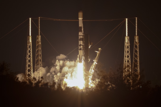 SpaceX launches Sunday sunset Starlink mission from Cape Canaveral – Spaceflight Now