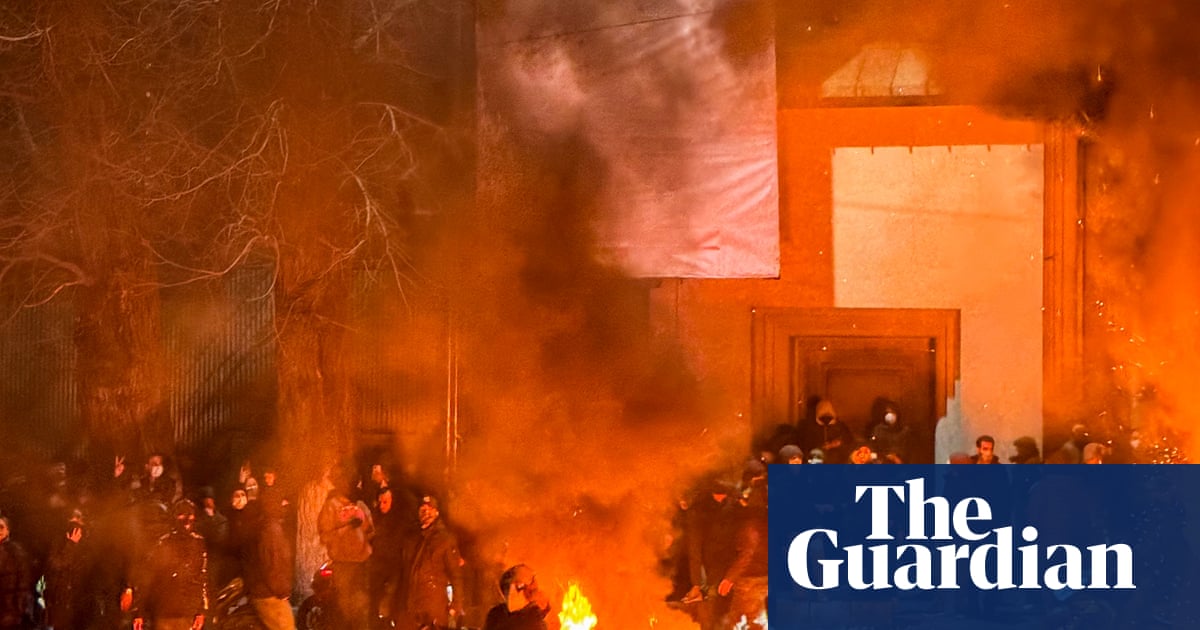 Iran accused of ‘campaign of revenge’ as doctors arrested for treating protesters | Iran