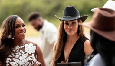 Gizelle and Wendy Target Angel in ‘High and Dry’