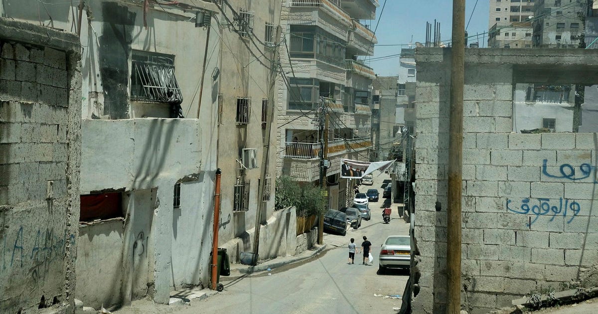 Israel Police Raid Palestinian Refugee Camp in East Jerusalem, Arresting Eight