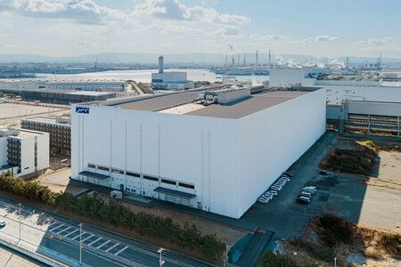 KDDI's AI Data Center in Osaka Begins Operations