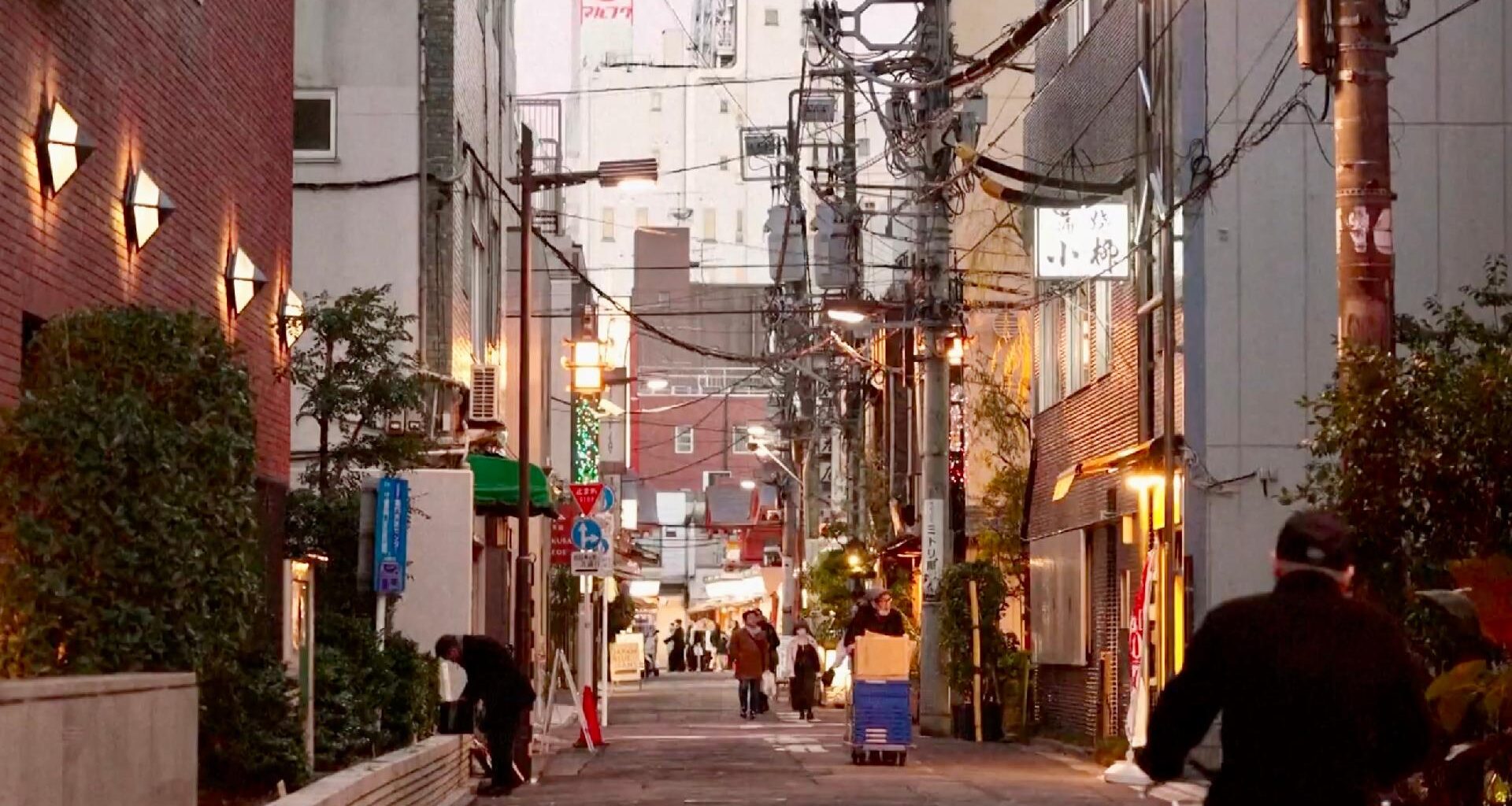 Chinese visitor decline weighs on Japan's duty-free retail sector - news.cgtn.com