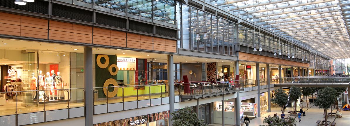 Assessing J. Front Retailing (TSE:3086) Valuation After Stronger December 2025 Sales Update