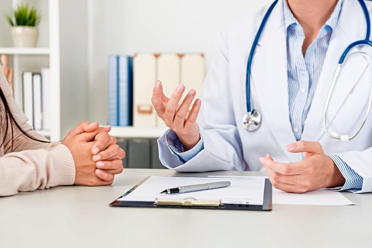 Private docs awaiting practising cert approval can still buy meds