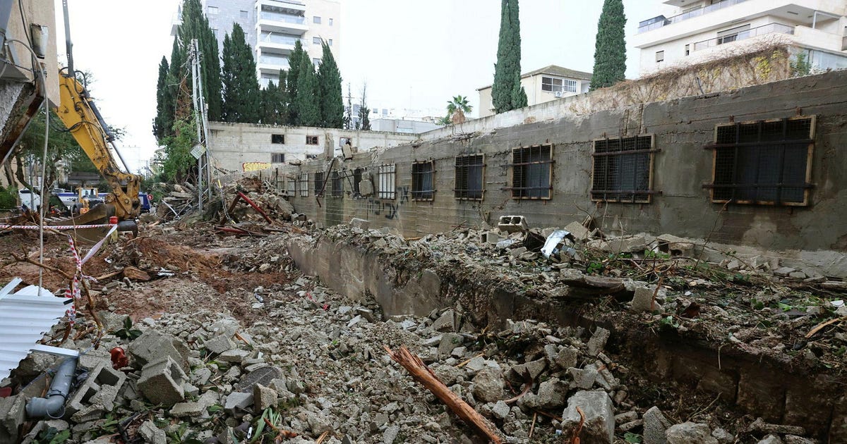 Woman Dies in Jerusalem Flood, Snow Hits Golan Heights as Storm, Heavy Winds Rage - Haaretz