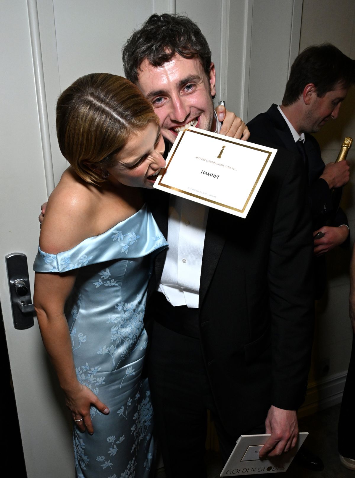 jessie buckley and paul mescall