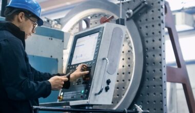 Is Wärtsilä (HLSE:WRT1V) Starting To Outrun Its Fundamentals After An 87% One-Year Rally?