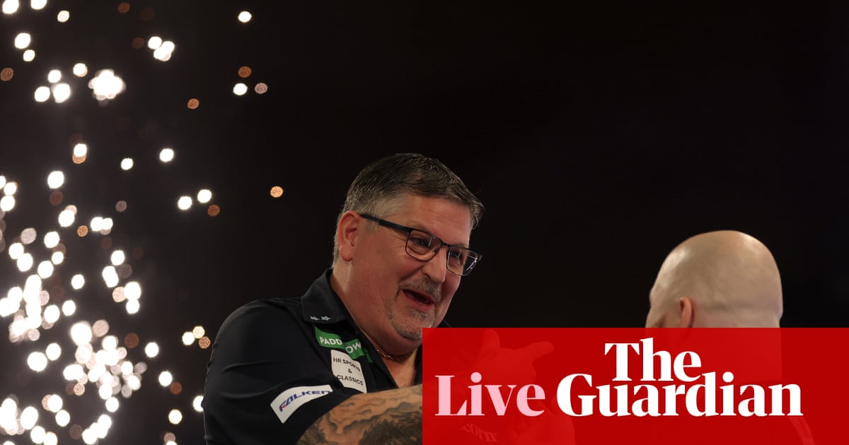 PDC World Championship darts quarter-finals: Anderson and Searle surge into last four – live | PDC World Championship